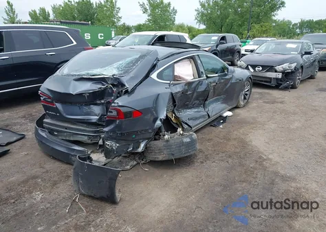 2018 Tesla Model S 100D/75D/P100D from USA, damaged, VIN 5YJSA1E24JF273998
